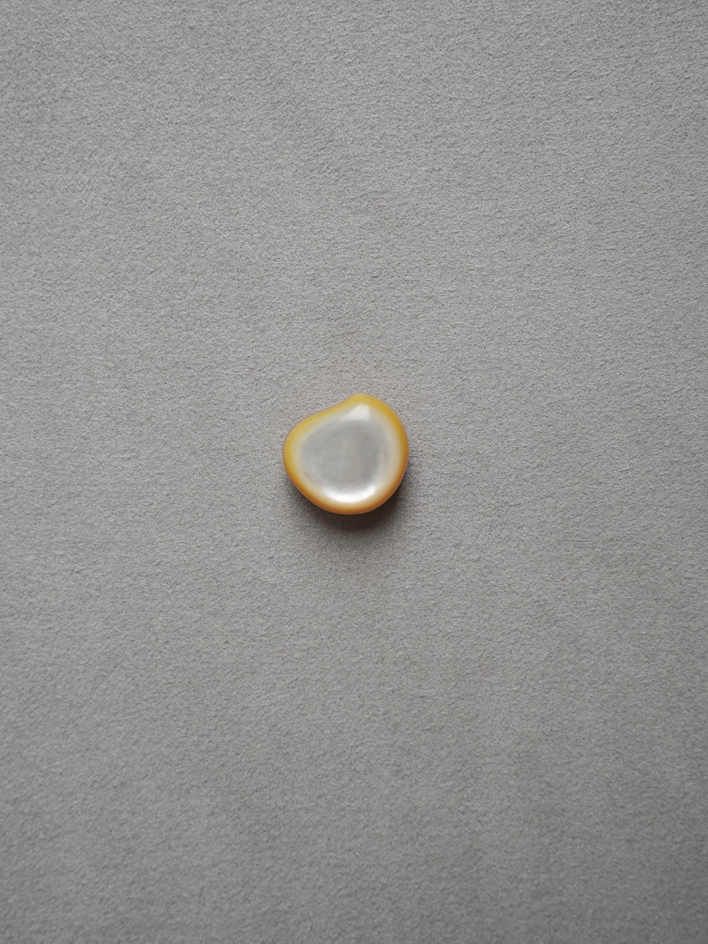 sumie｜石ころ・白蝶貝 (1pcs)